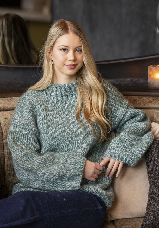 25140-7 Dagny genser