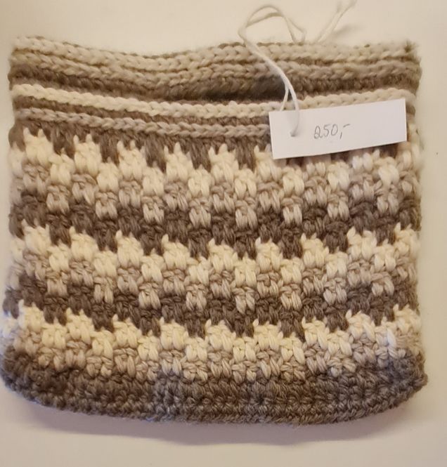 Hovedbilde Foret veske ca 22 x 20 cm nr 04