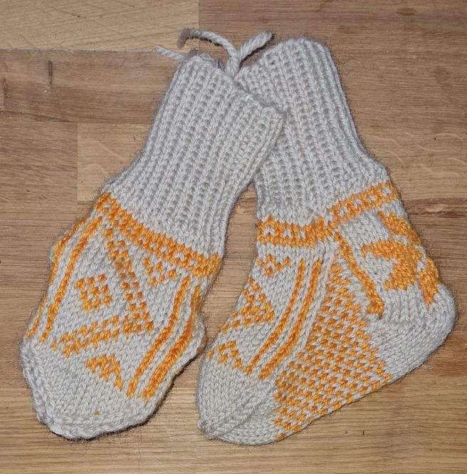 Hovedbilde Mønsterstrikkede sokker str 1 - 2 år Beige/Orange ...