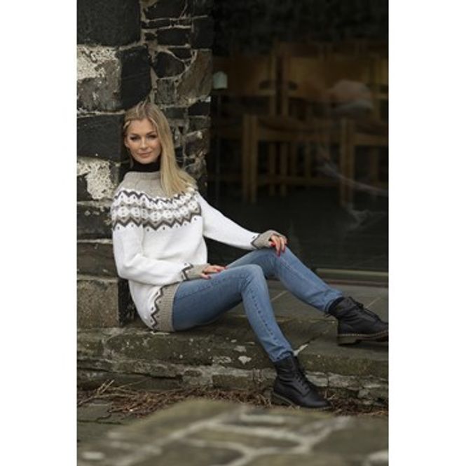 Hovedbilde Katalog 2006-4 Fabel genser